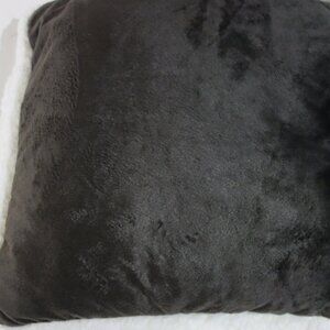 True North Mink to Sherpa Pillow 15" X 15" Set of 2 New
